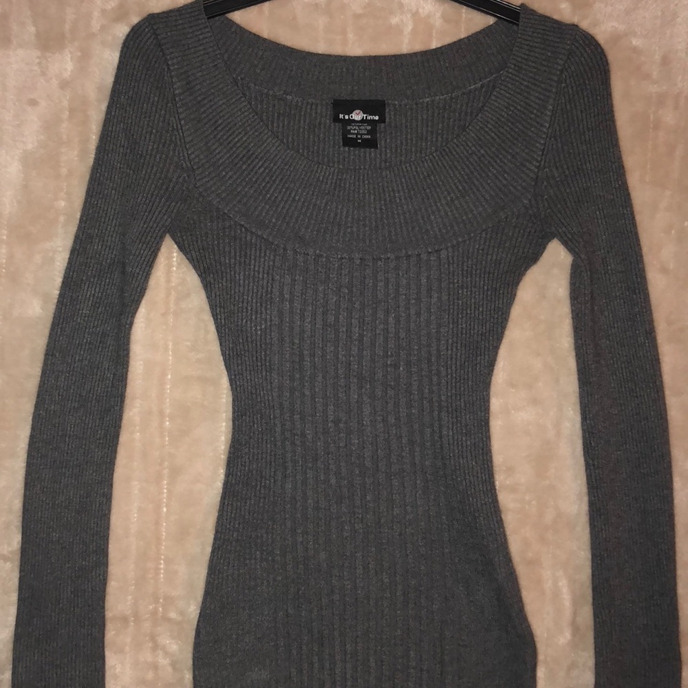Gray sweater top